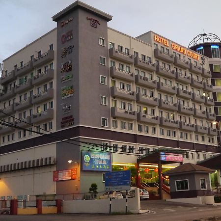 Grand Court Hotel Телук-Интан Экстерьер фото